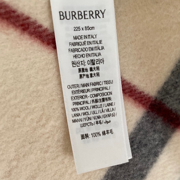 Burberry Check Print Wool Wrap NWT - Picture 10 of 13